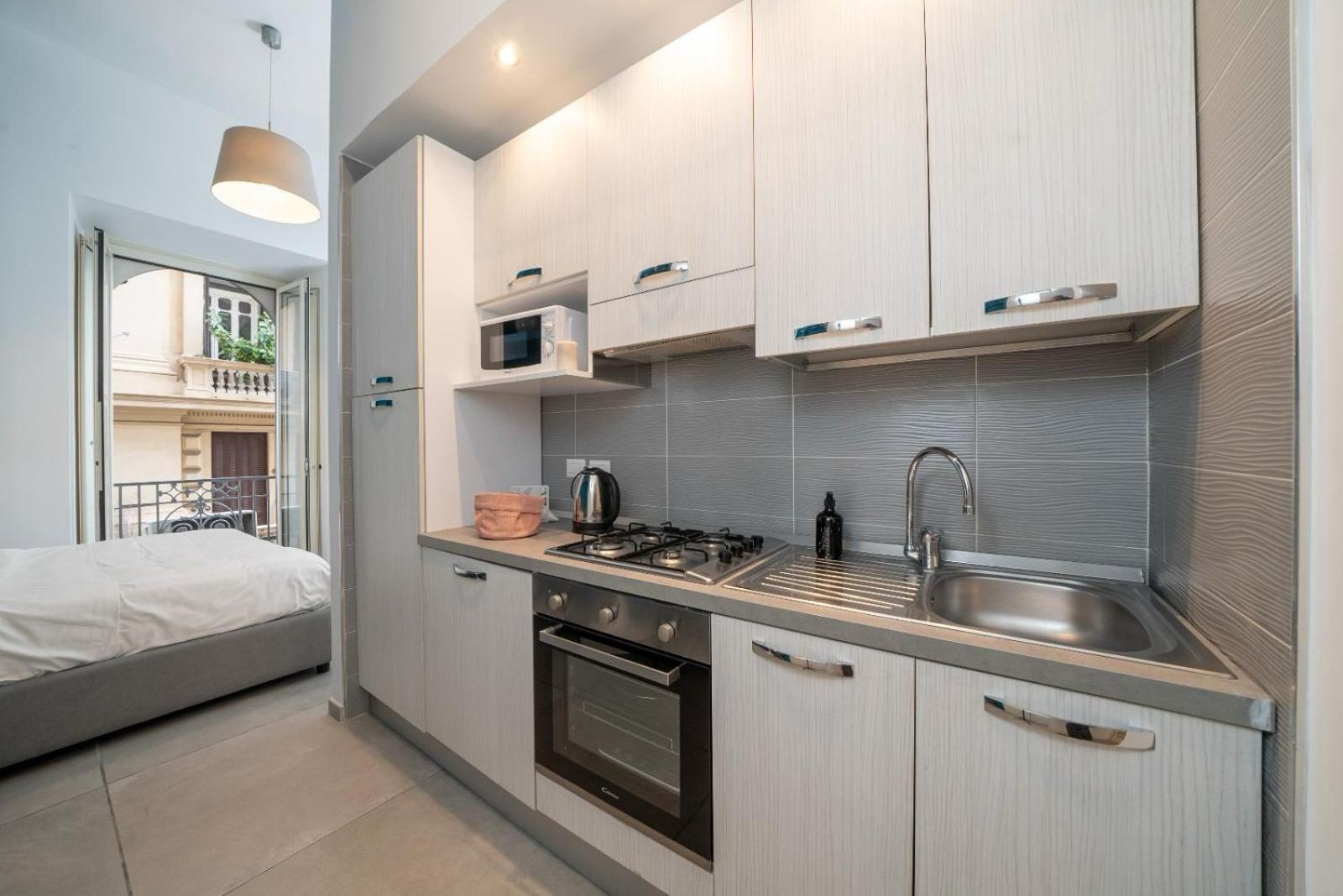 Bovio Boutique Studio Apartment نابولي الغرفة الصورة
