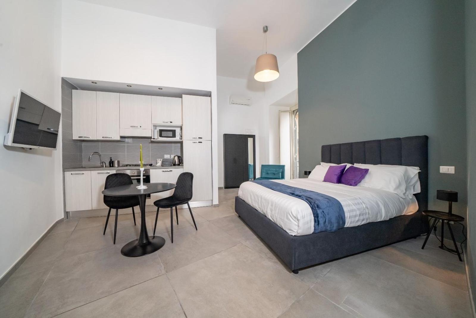 Bovio Boutique Studio Apartment نابولي المظهر الخارجي الصورة